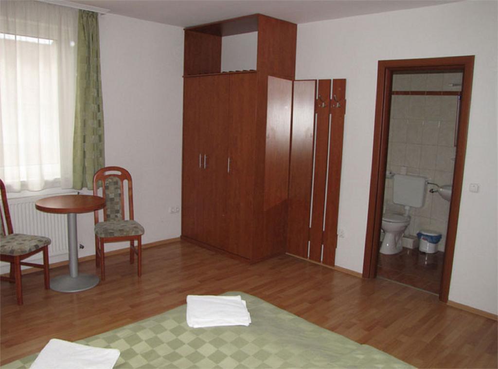 Hotel Kristaly Hajdúszoboszló Esterno foto